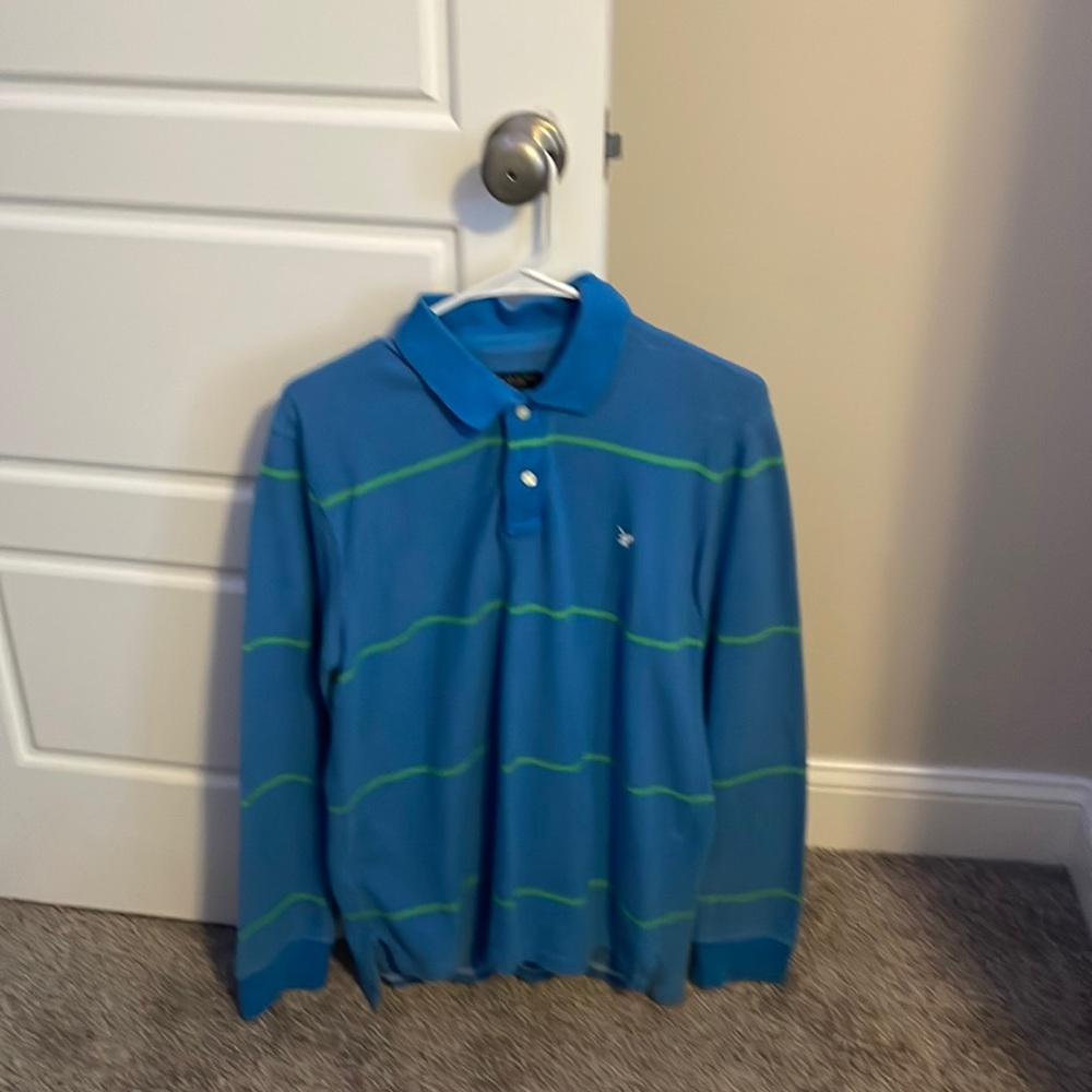 Mens small American Eagle shirt